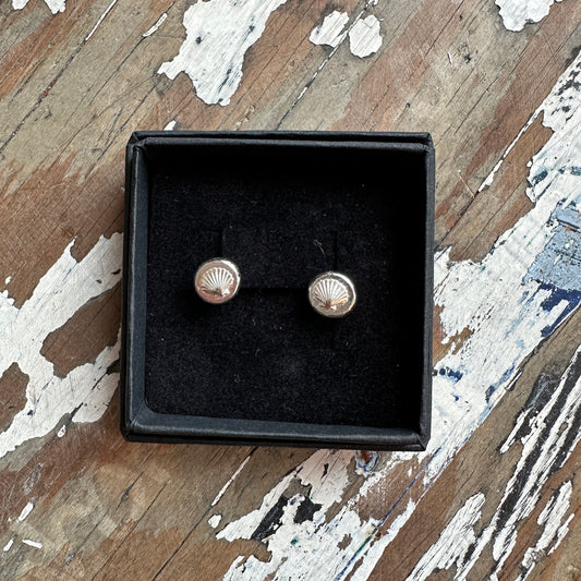 Sterling silver Scallop Stud earrings