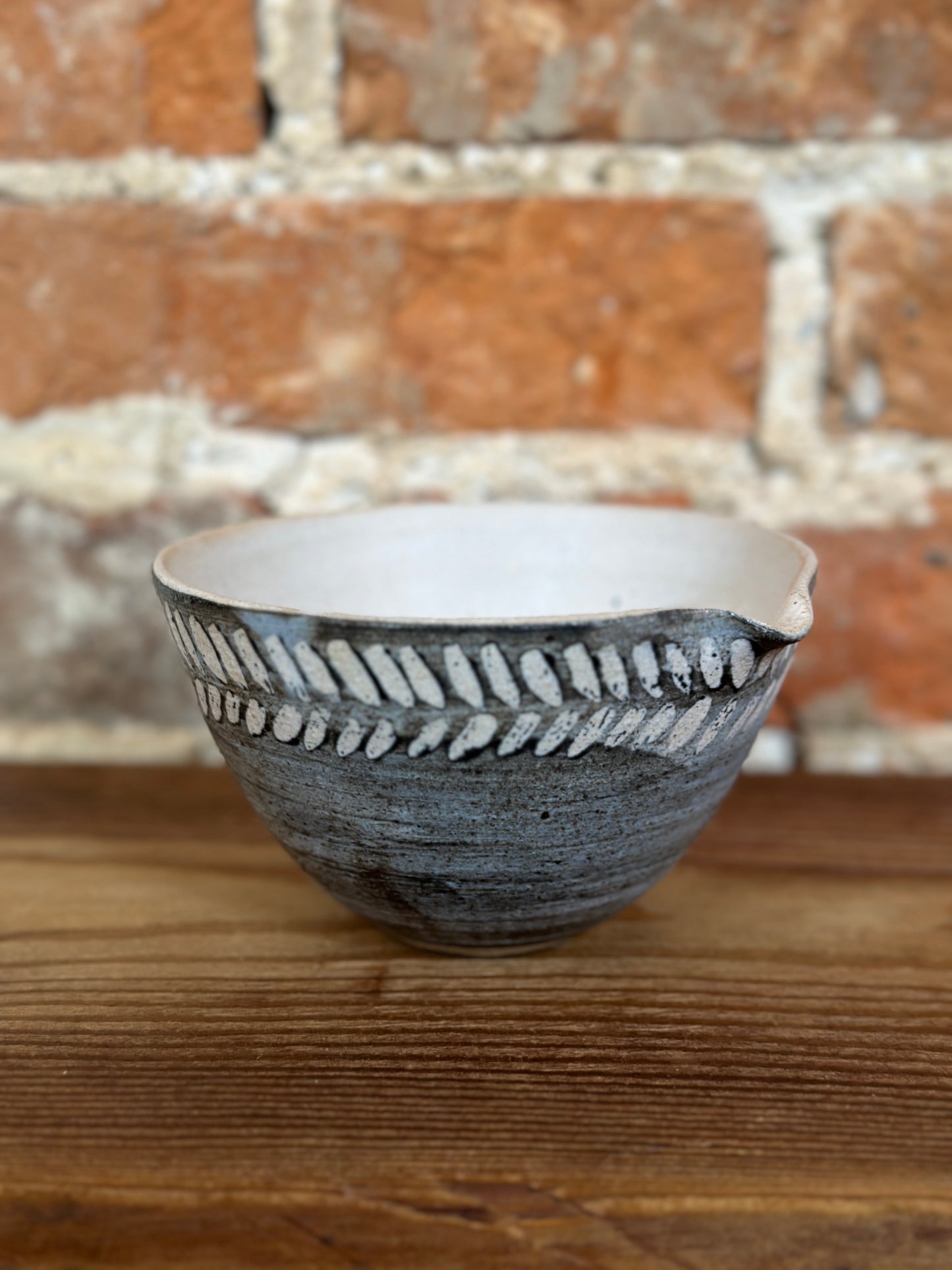 Indigo Pebble & Shiny Indigo Pouring Bowl