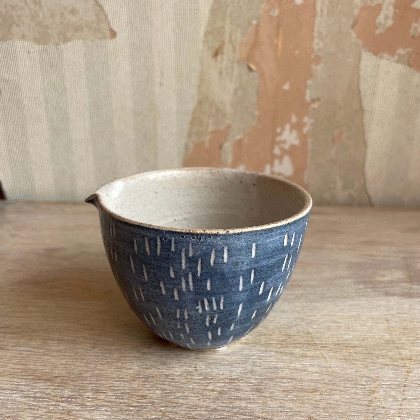 Indigo Pebble & Shiny Indigo Pouring Bowl