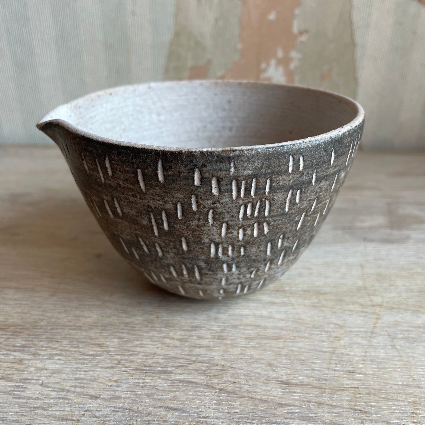 Indigo Pebble & Shiny Indigo Pouring Bowl