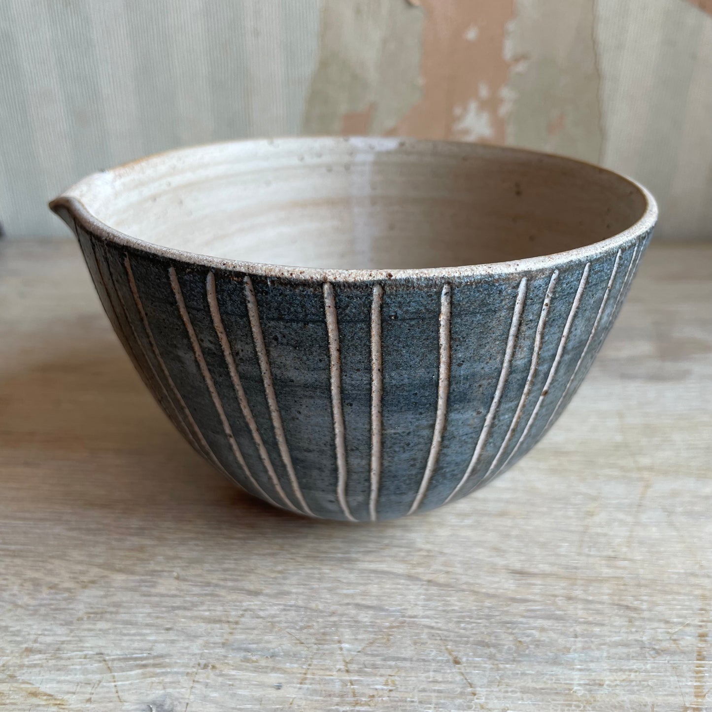 Indigo Pebble & Shiny Indigo Pouring Bowl