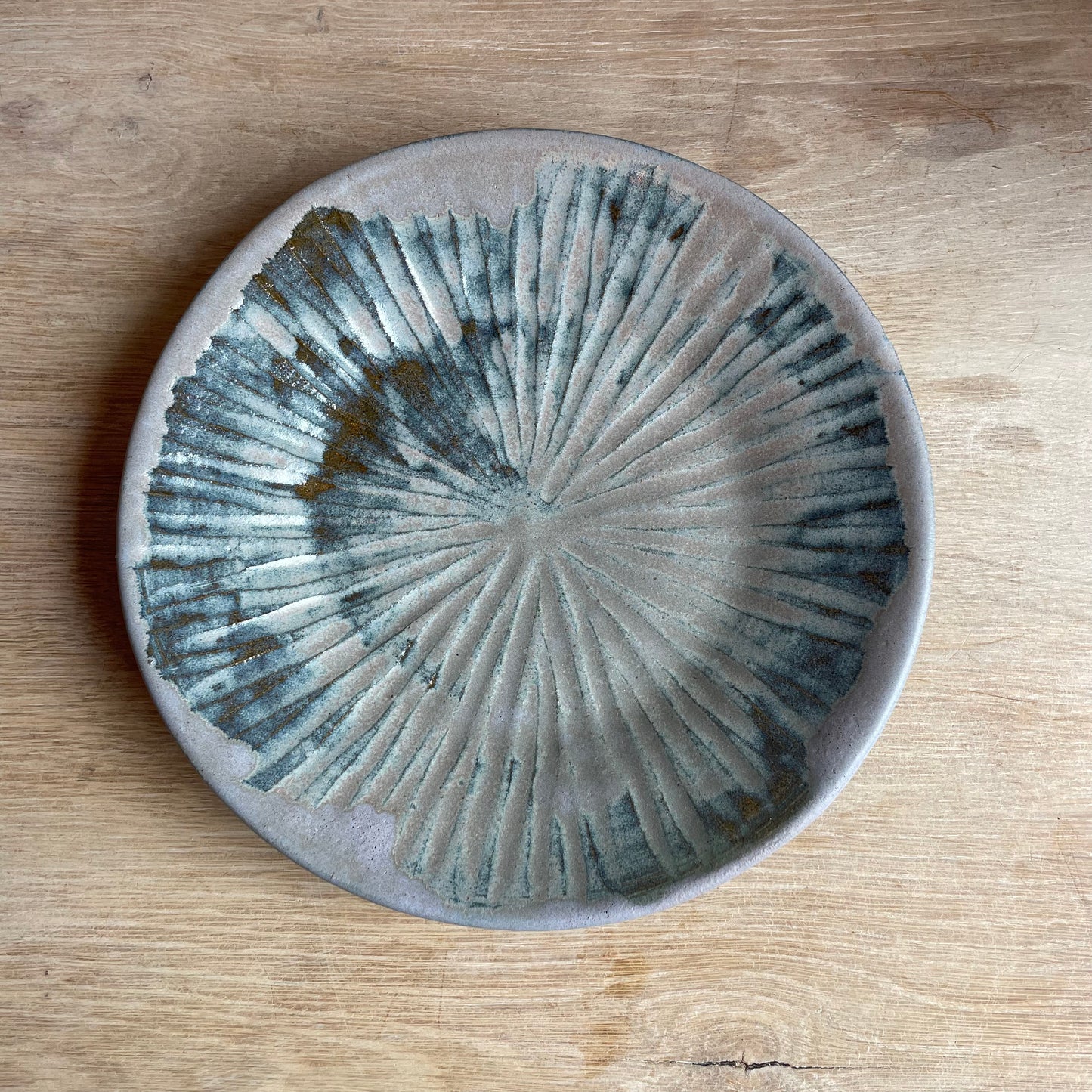 Stoneware Sunburst Plate