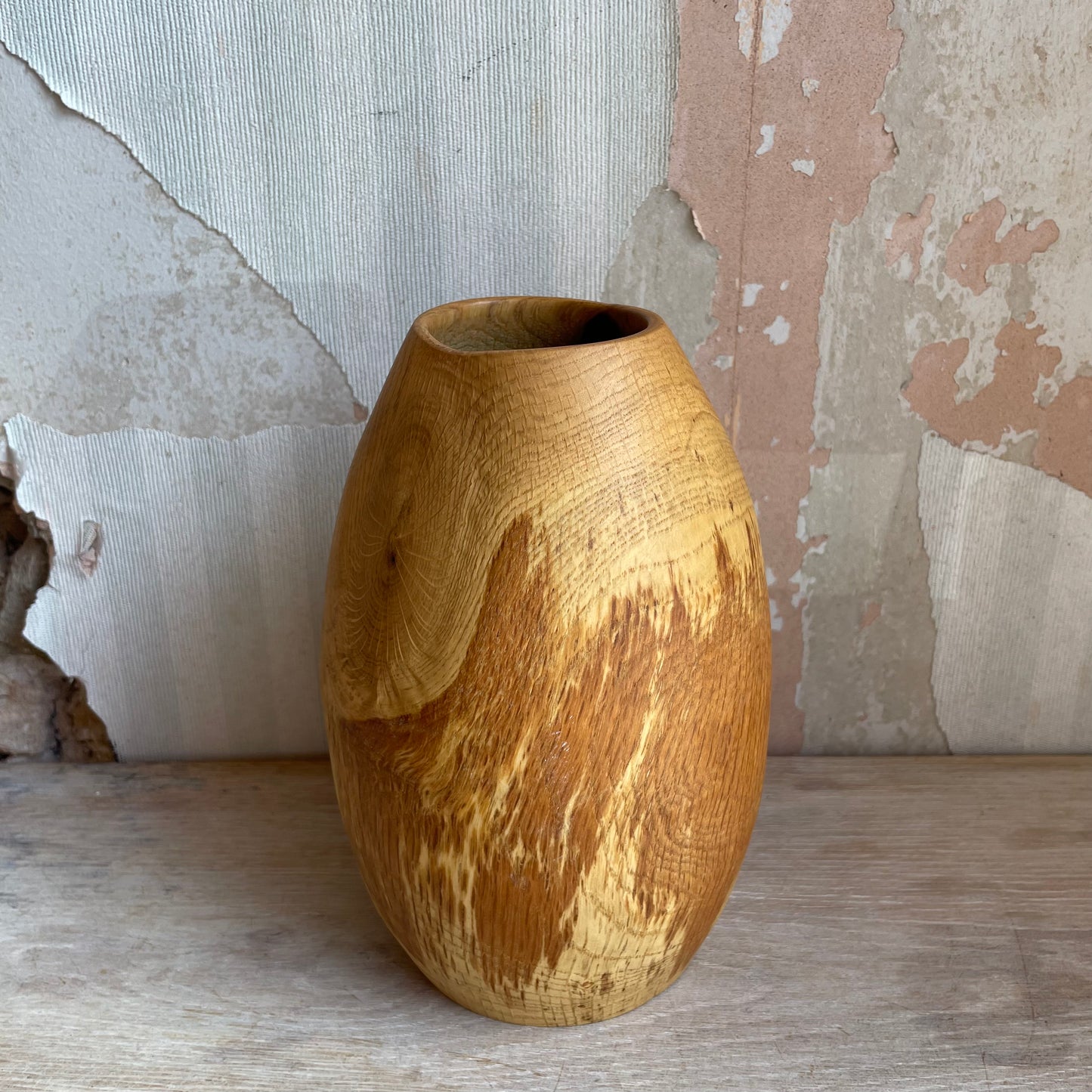 Oak Egg vessel