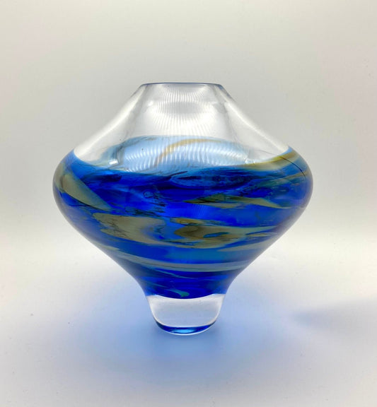 Oceanus Diamond 1 footed medium vase